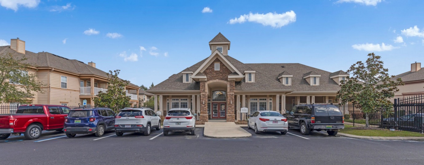 attractions and establishments near West in Mobile, AL